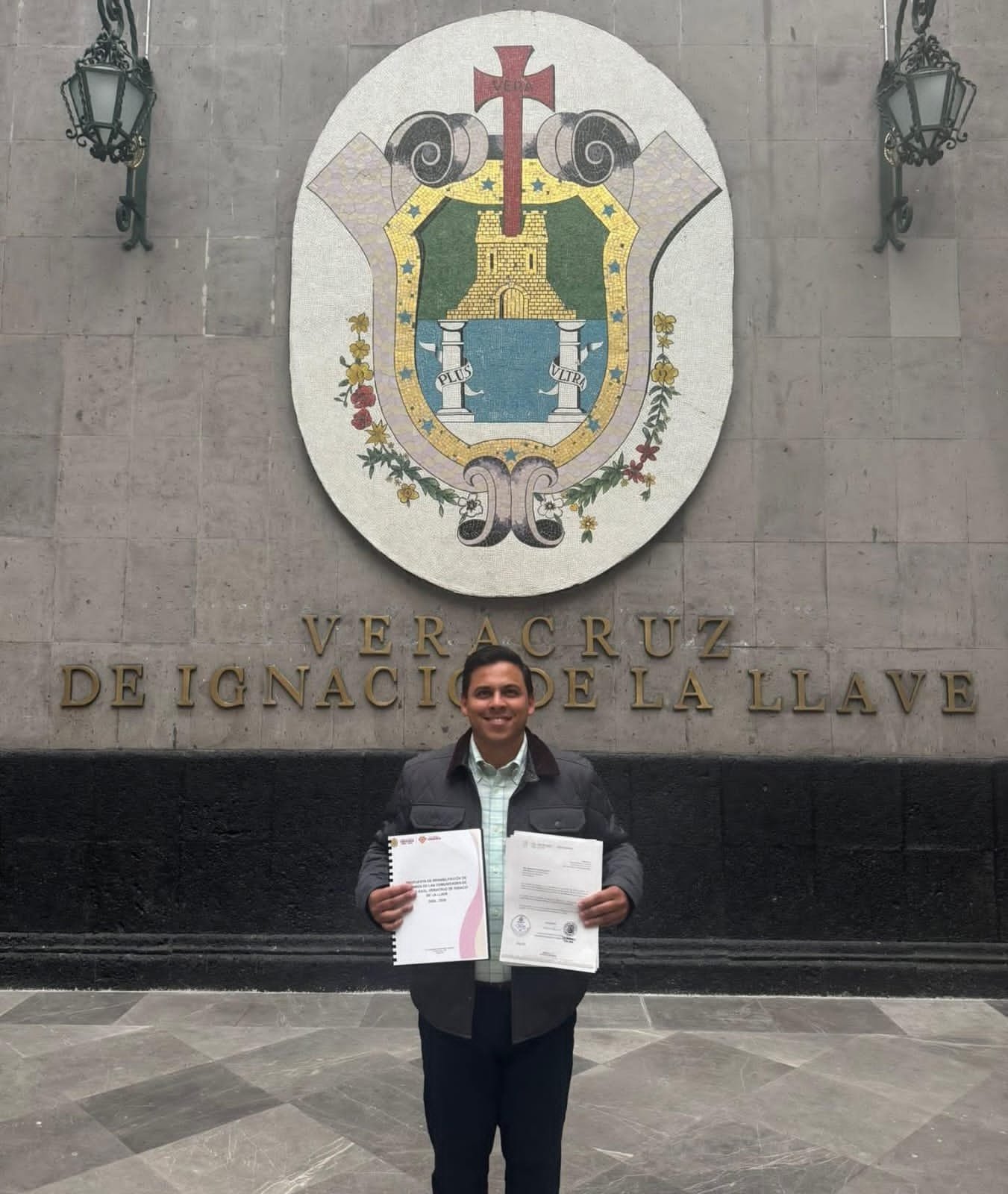 Alcalde de Cerro Azul anuncia beneficios para mejorar caminos del municipio