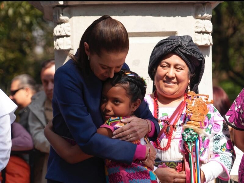 Develación de esculturas de mujeres ancestras en el Paseo de las Heroínas, símbolo firme contra el racismo, clasismo y machismo: Presidenta