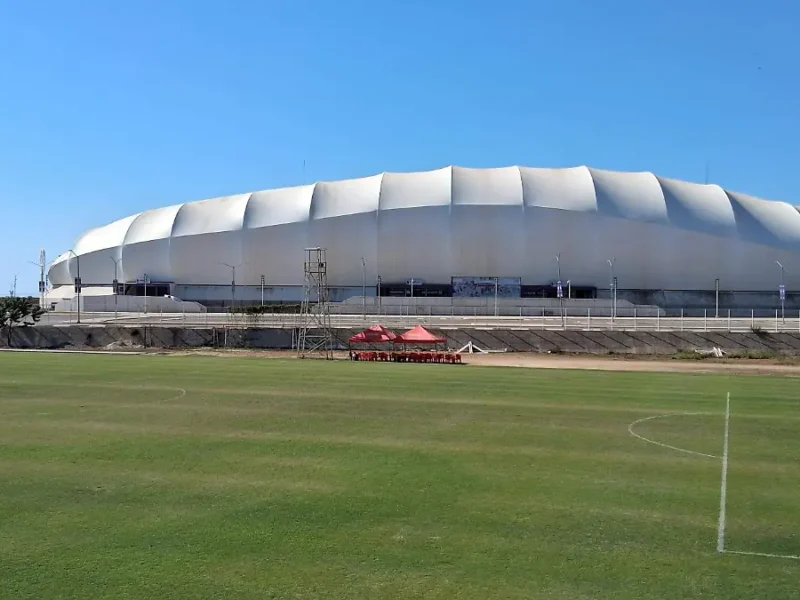 Hoteleros confían en que Mazatlán siga con futbol profesional en El Encanto