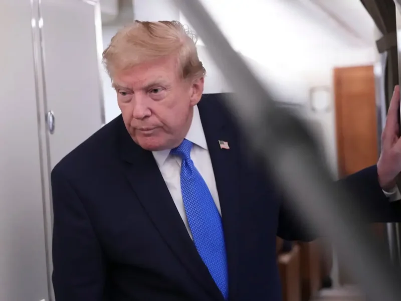 “México no es amigo de EU”: Trump comparte un artículo que critica a Sheinbaum