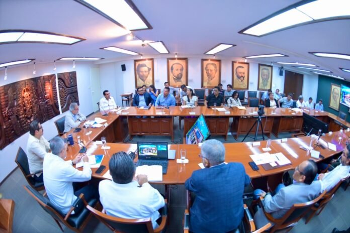 Analizan proyecto de extensión de la UV en las Altas Montañas