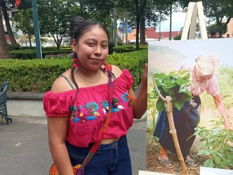 Cecilia Tzitzihua, joven de Ixtaczoquitlán, gana concurso nacional de fotografía
