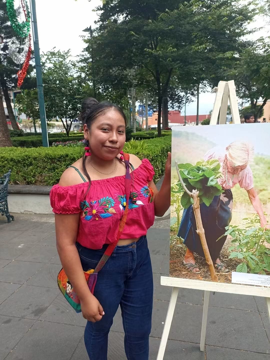 Cecilia Tzitzihua, joven de Ixtaczoquitlán, gana concurso nacional de fotografía