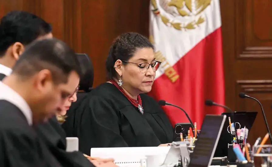 Una contradicción constitucional pone en vilo la presidencia de la ministra Lenia Batres