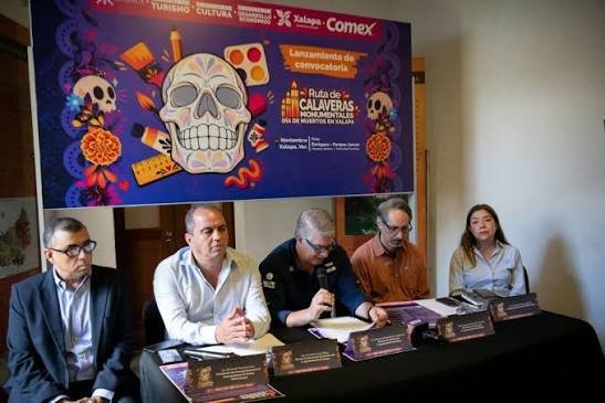 Xalapa alista desfiles, altares y actividades culturales por el Día de Muertos